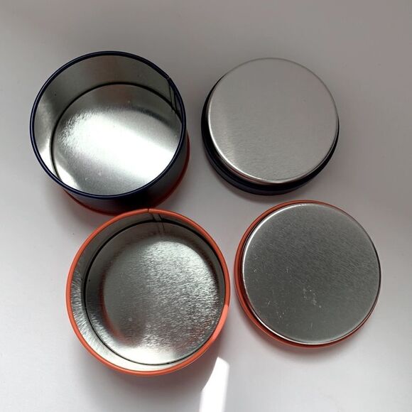 Two Davids Tea Magnetic Metal Tins - Picture 3 of 4